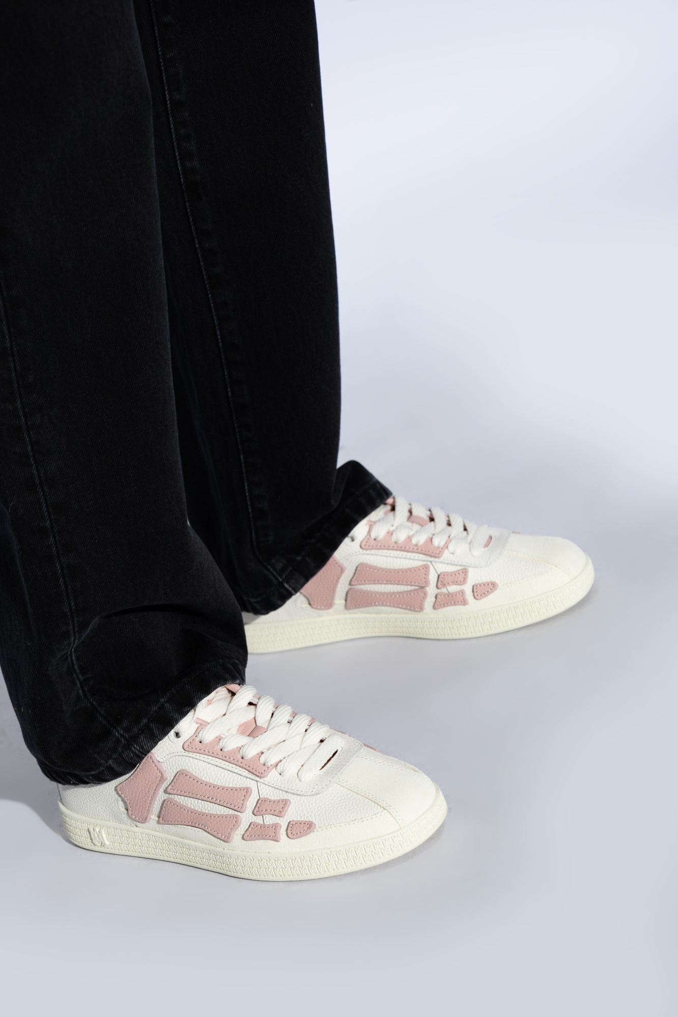 【関税込み】AMIRI ホワイト＆ピンク Pacific Bones スニーカー AMIRI Bone Runner Light Pink White (Women's) - PS24WFS009